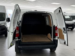 Peugeot Partner Premium Standard 600kg BlueHDi 73kW
