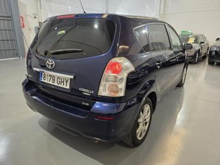 TOYOTA Corolla Verso