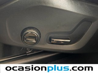 Volvo XC60 D4 Momentum Auto 140 kW (190 CV)