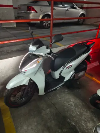 Honda SH300i Sport 2017 Blanca