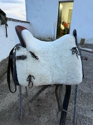 Montura Vaquera con borreguillo