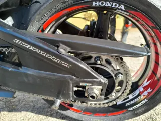 Honda CBR 1000 RR 2009 Roja