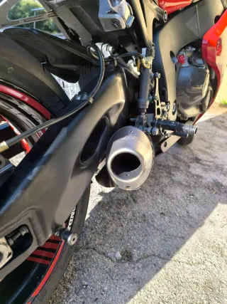 Honda CBR 1000 RR 2009 Roja