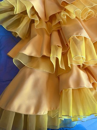 Vestido Flamenca Amarillo Volantes y chaqueta mani