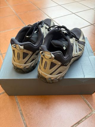 Scarpe New Balance 610 beige/nere
