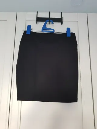 Lote shorts TS y 2 faldas TS-m 1 falda XS