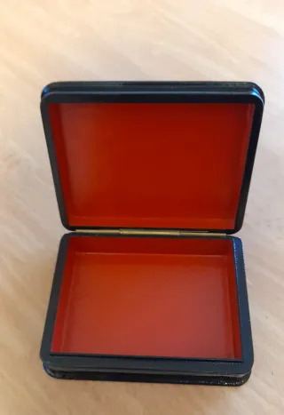 Scatola russa Fedoskino laccata a mano
