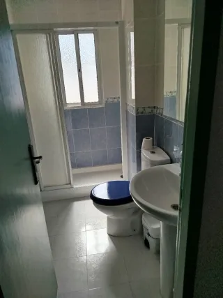 Piso rota , motos jerez alquiler finde .