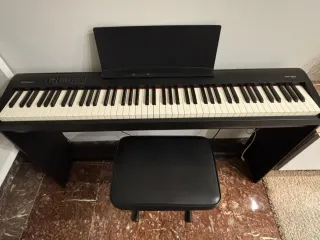 Piano Digital Negro con Banqueta