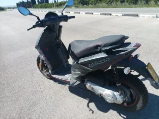 Piaggio Typhoon 50cc Scooter Gris