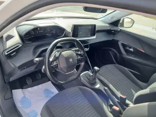 Peugeot 2008 2021