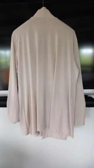 Cardigan color panna