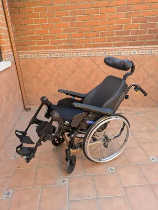 Silla de ruedas Rea Clematis Pro basculante