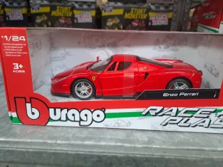 Burago Ferrari Enzo 1:24