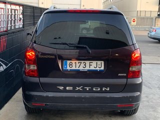 SsangYong Rexton 270xdi 164 cv limited 180.000 kms