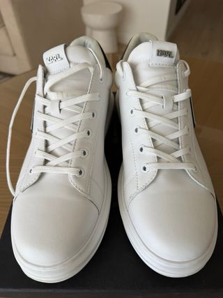 Zapatillas Karl Lagerfeld Kapri Blancas y Negras