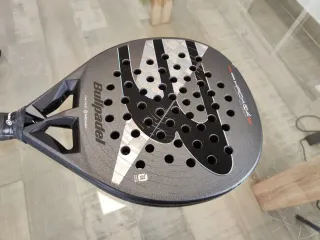 Bullpadel Hack 04 Hybrid pala pádel Paquito Navarr
