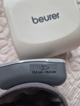 Tensiometro de muñeca Beurer, poco uso.
