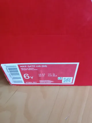 Zapatillas Nike Fútbol Sala Plateadas T.38.5