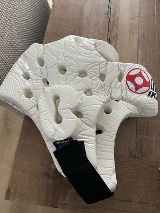 Kit Karate Niño: Casco, Guantes y Tibiales