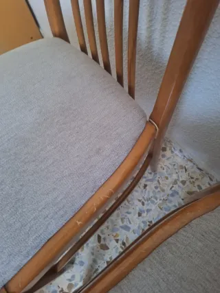 6 Sillas de Madera Tapizadas
