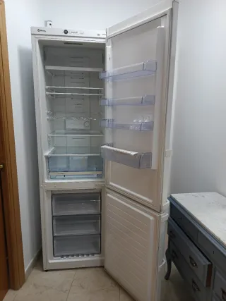 Nevera Combi Balay 200x60cm