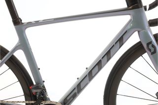 Scott Addict RC 10 AXS 12V (carretera) t.52 Reacondicionada