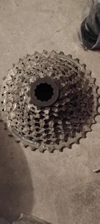 Grupo Shimano Altus 9v