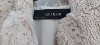 Abrigo corto pelo sintético con capucha