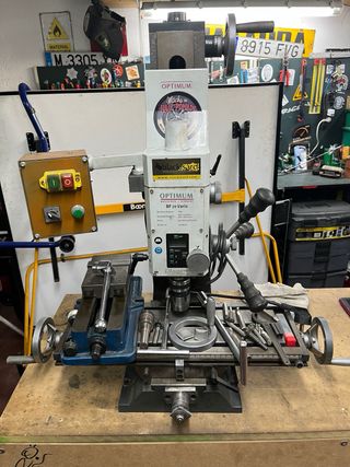 Fresadora OPTIMUM BF 20 Vario