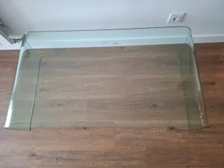 Mesa de cristal curvado 68x125x38.5