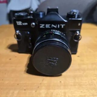 Cámara Zenit 12 XP Negra.