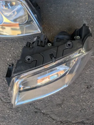 2 Faros Volkswagen Passat Berlina B5