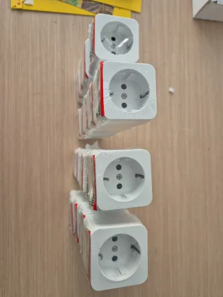 Enchufe de pared Famatel Ref. 2301