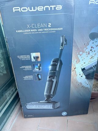 Aspiradora Rowenta friega suelos casi nueva