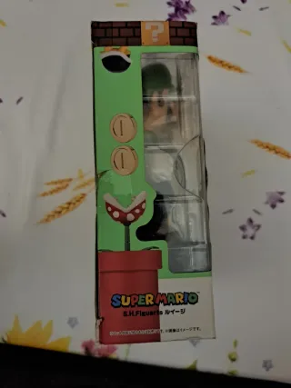 Action Figure Super Mario Luigi Bandai S.H.Figuart