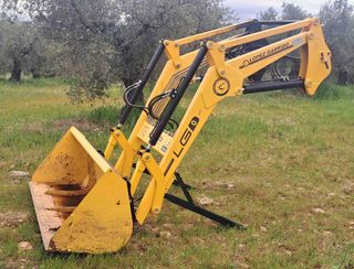 Pala y cazo tractor Lopez Garrido LG-0-600.