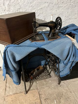 Máquina de coser antigua