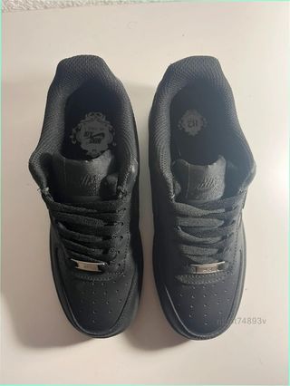 Nike Air Force 1 Low '07 Negras Talla 44