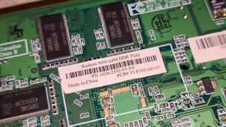 Scheda Video AMD ATi Radeon 9000 64Mb DDR Agp 4X