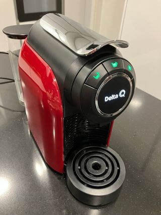 Máquina de Café Delta Q Vermelha