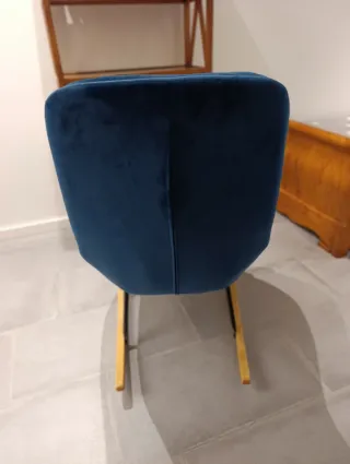 Butaca Mecedora Azul Terciopelo