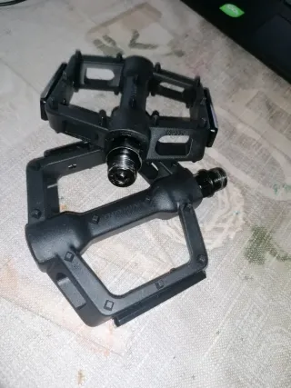 Pedales Btwin Nuevos