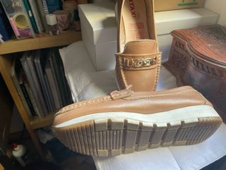Mocasines beige T.36 TAXI
