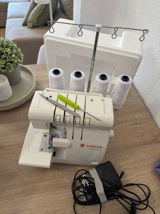 Remalladora Singer 14SH654