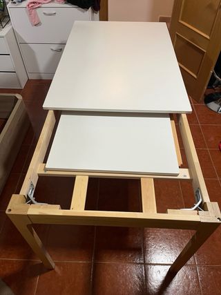 Mesa de comedor extensible EKEDALEN