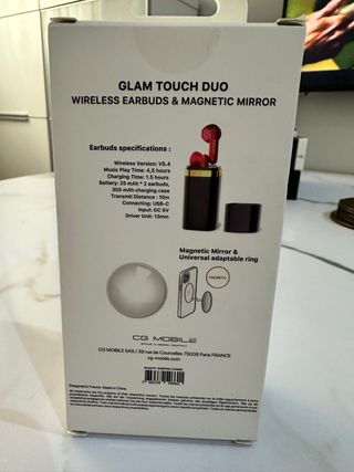 Auriculares Guess de diseño exclusivo
