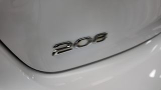 PEUGEOT 208 PureTech 55kW 75CV Active Pack