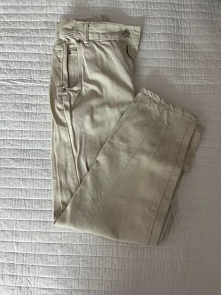 Pantalón vaquero beige