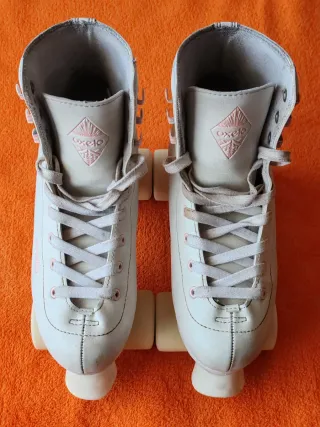 PATINES 4 Ruedas Talla 38